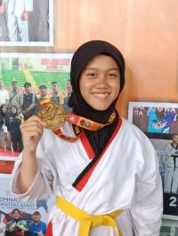 Foto Adista Felicia Daawab